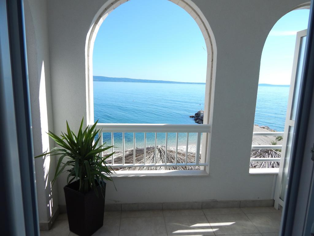 Sea Star Apartments Подстрана Екстериор снимка