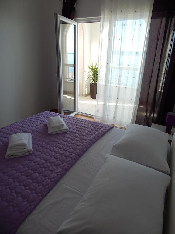 Sea Star Apartments Подстрана Екстериор снимка