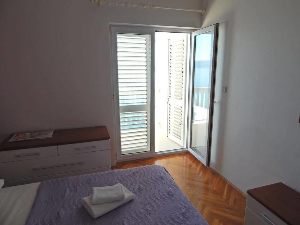 Sea Star Apartments Подстрана Екстериор снимка